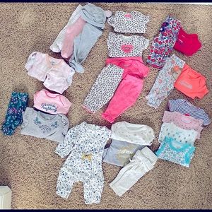 *SOLD*Lot of 25 piece newborn girl clothing